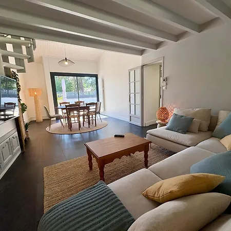 Maison Au Calme Proche - 6 Pers. - Fr-1-323-621 Holiday home *